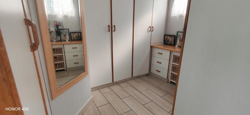 4 Bedroom Property for Sale in Manaba Beach KwaZulu-Natal