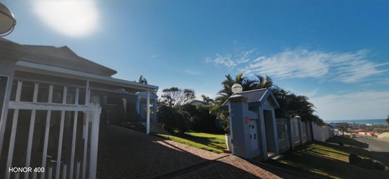 4 Bedroom Property for Sale in Manaba Beach KwaZulu-Natal