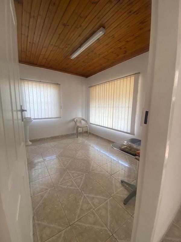 3 Bedroom Property for Sale in Raisethorpe KwaZulu-Natal