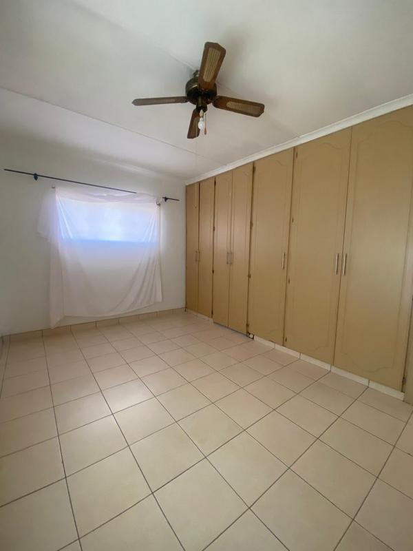 3 Bedroom Property for Sale in Raisethorpe KwaZulu-Natal
