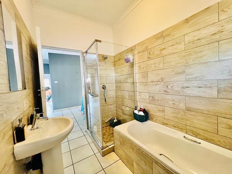 3 Bedroom Property for Sale in Woodlands KwaZulu-Natal