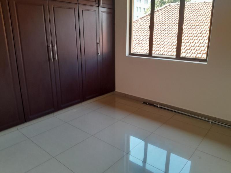 To Let 4 Bedroom Property for Rent in Essenwood KwaZulu-Natal