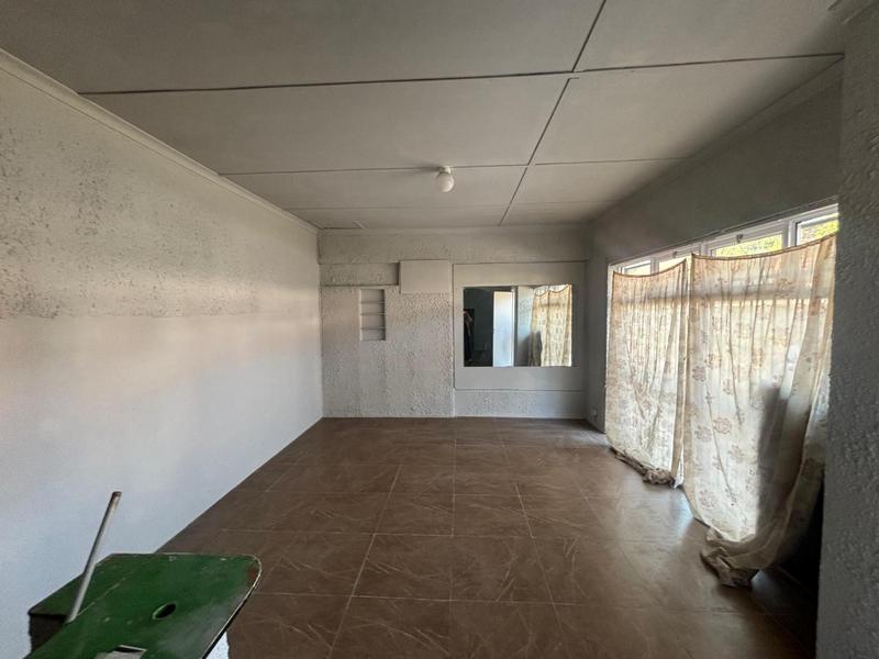 To Let Commercial Property for Rent in Bluff KwaZulu-Natal