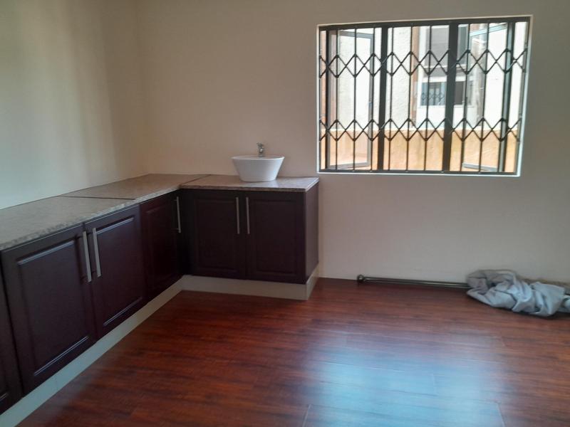 To Let 3 Bedroom Property for Rent in Essenwood KwaZulu-Natal