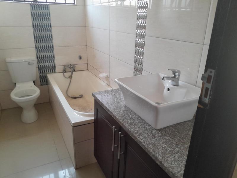 To Let 3 Bedroom Property for Rent in Essenwood KwaZulu-Natal