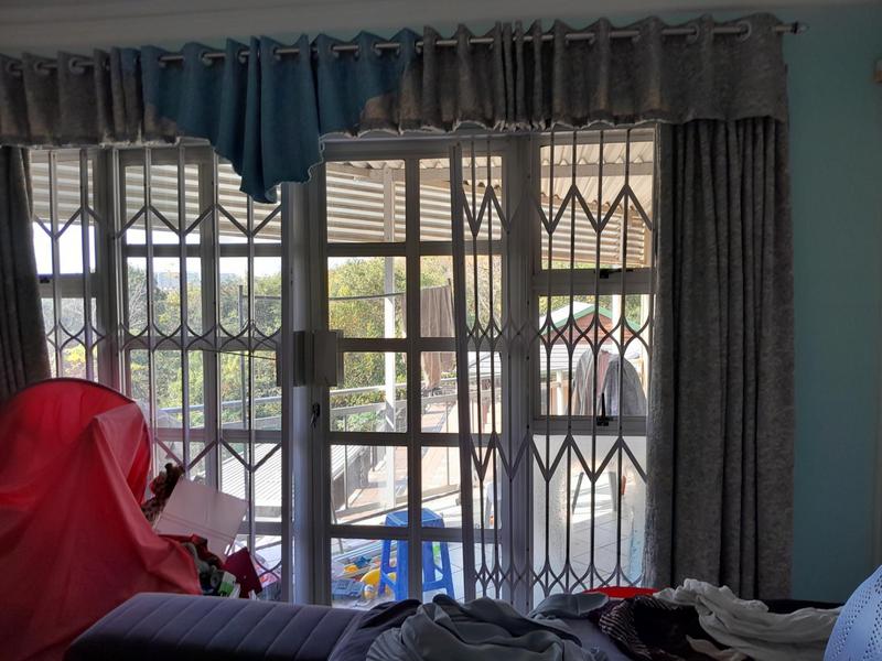 To Let 4 Bedroom Property for Rent in Sherwood KwaZulu-Natal