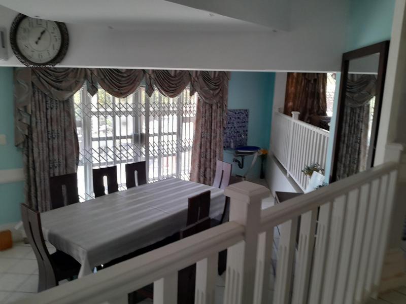 To Let 4 Bedroom Property for Rent in Sherwood KwaZulu-Natal