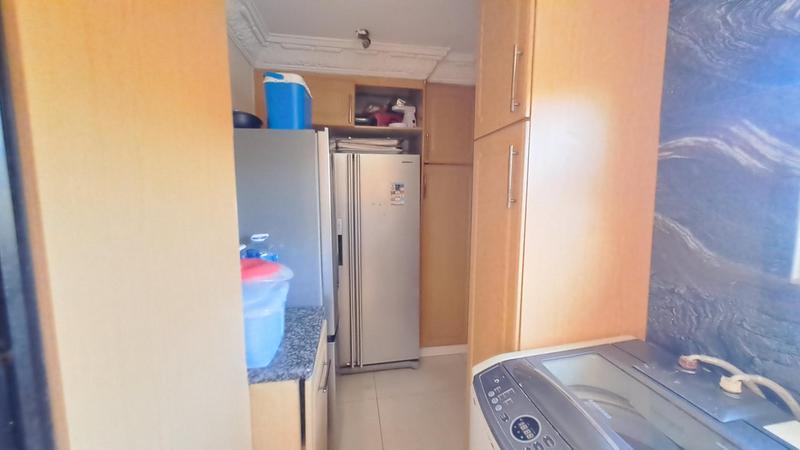 To Let 5 Bedroom Property for Rent in Doonside KwaZulu-Natal