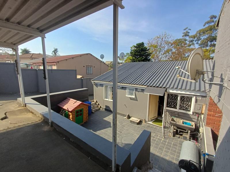 3 Bedroom Property for Sale in Stonebridge KwaZulu-Natal