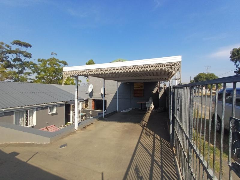 3 Bedroom Property for Sale in Stonebridge KwaZulu-Natal