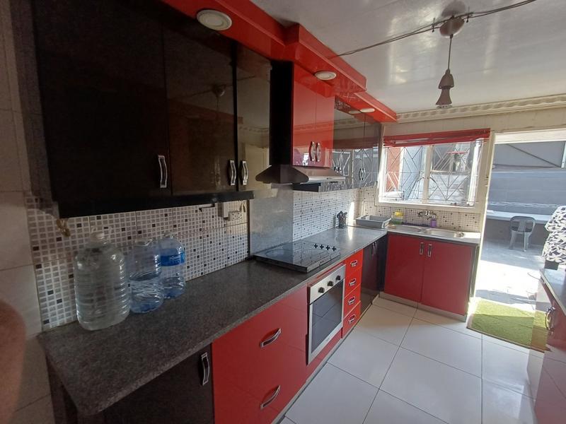 3 Bedroom Property for Sale in Stonebridge KwaZulu-Natal
