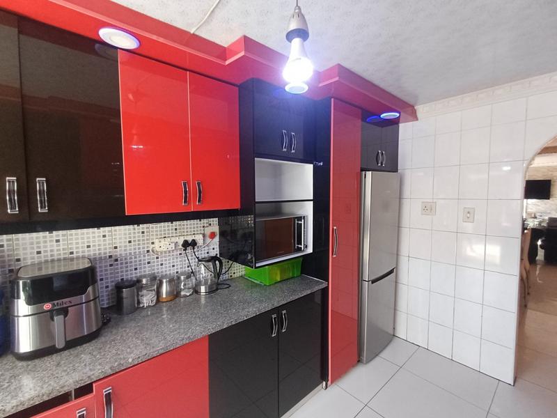 3 Bedroom Property for Sale in Stonebridge KwaZulu-Natal