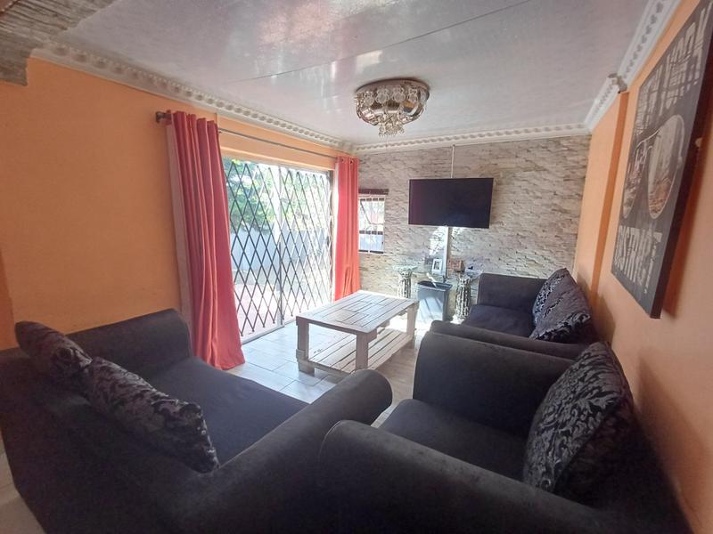 3 Bedroom Property for Sale in Stonebridge KwaZulu-Natal