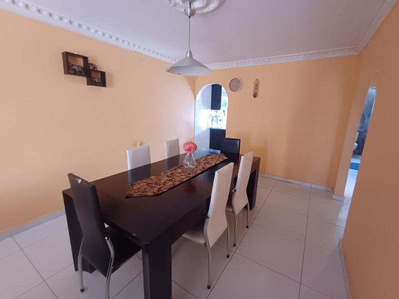 3 Bedroom Property for Sale in Stonebridge KwaZulu-Natal