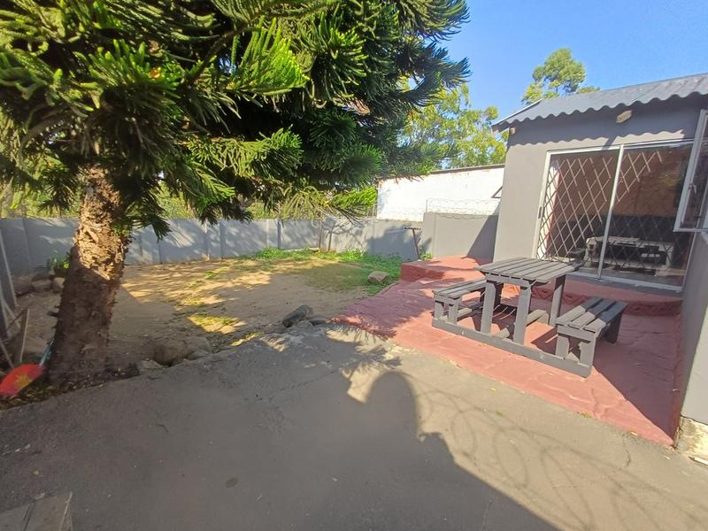 3 Bedroom Property for Sale in Stonebridge KwaZulu-Natal