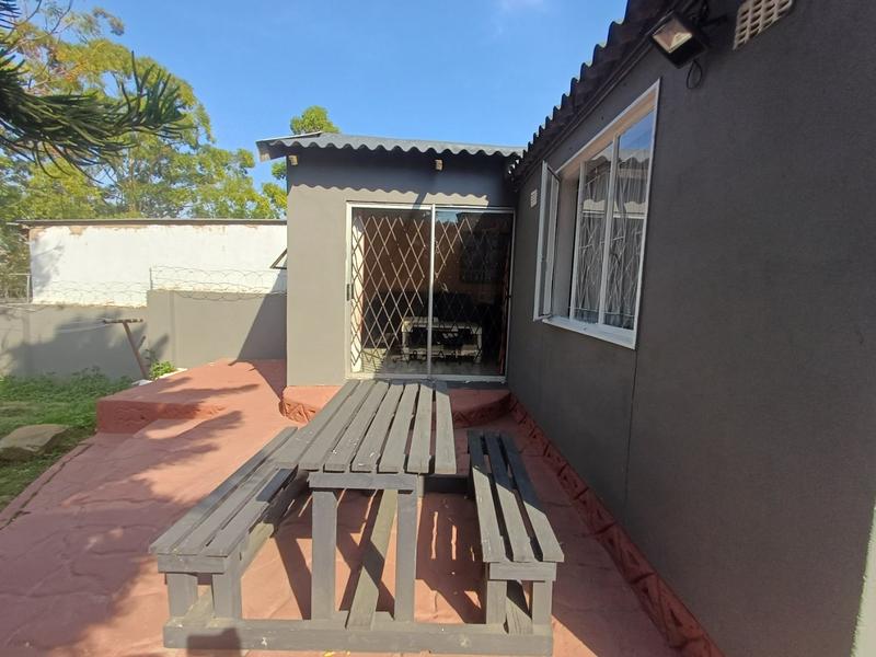 3 Bedroom Property for Sale in Stonebridge KwaZulu-Natal