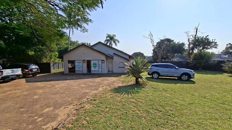 Commercial Property for Sale in Meer En See KwaZulu-Natal