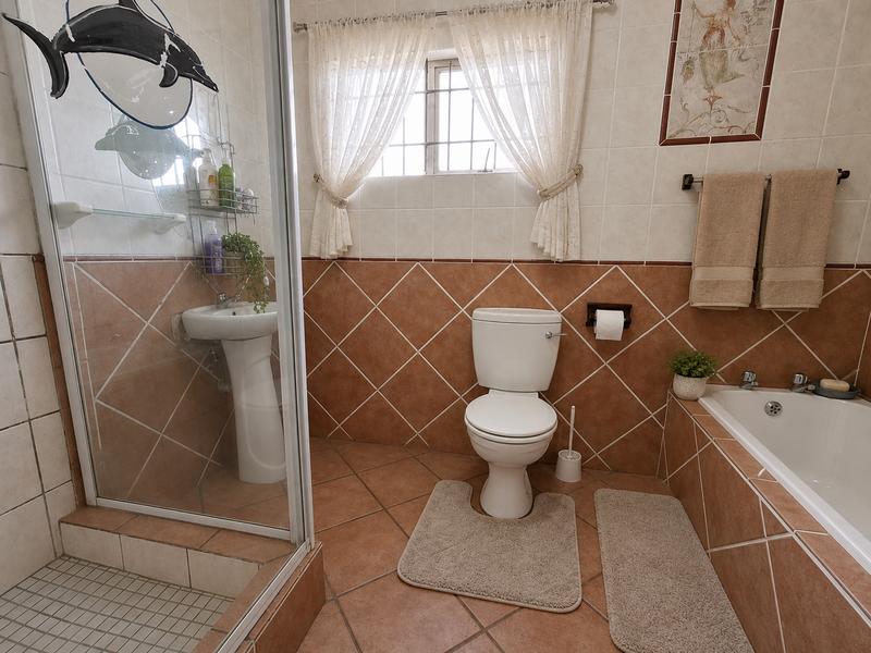 To Let 3 Bedroom Property for Rent in Bluff KwaZulu-Natal