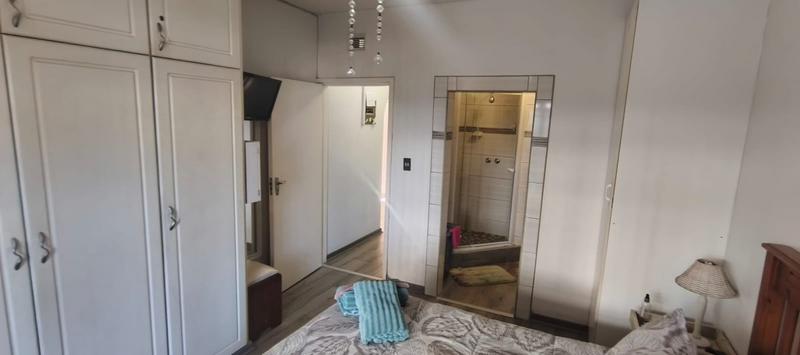 2 Bedroom Property for Sale in Margate KwaZulu-Natal