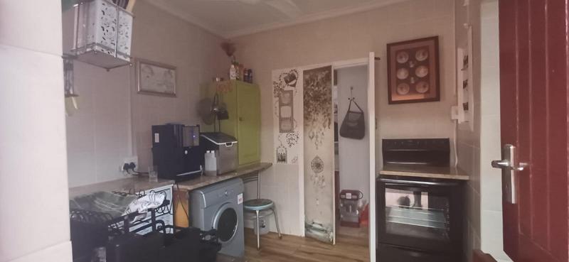 6 Bedroom Property for Sale in Ramsgate KwaZulu-Natal