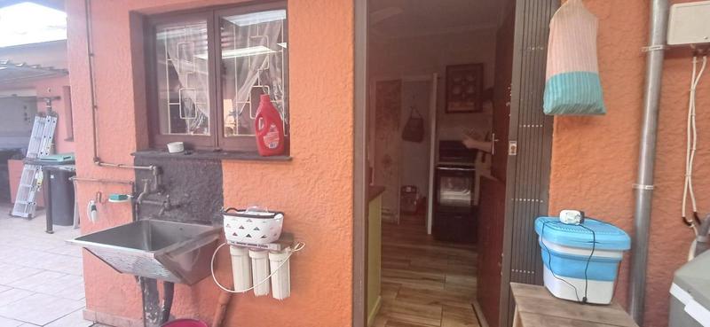 6 Bedroom Property for Sale in Ramsgate KwaZulu-Natal