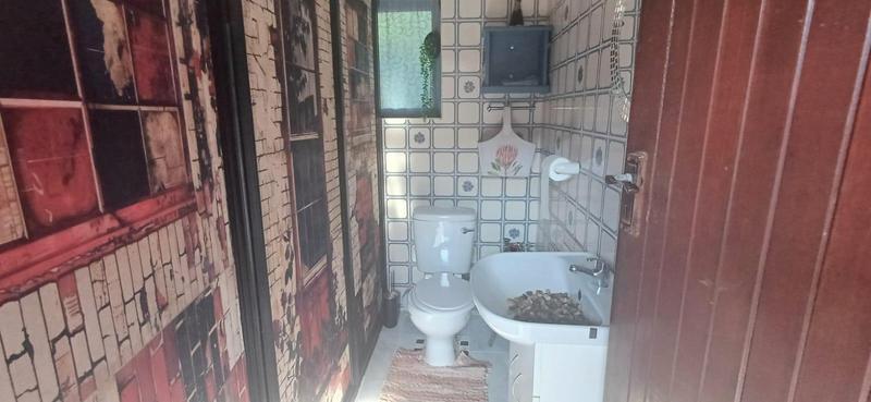 6 Bedroom Property for Sale in Ramsgate KwaZulu-Natal