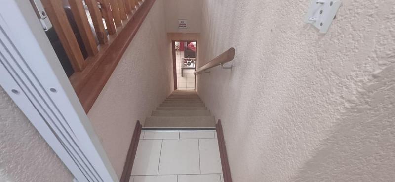6 Bedroom Property for Sale in Ramsgate KwaZulu-Natal