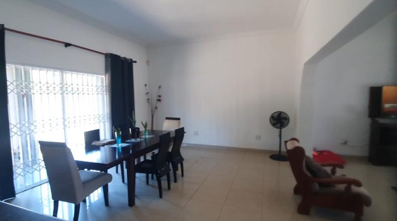 6 Bedroom Property for Sale in Umtentweni KwaZulu-Natal