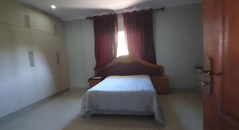 6 Bedroom Property for Sale in Umtentweni KwaZulu-Natal