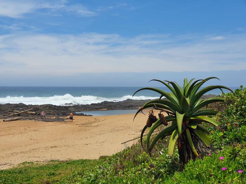 6 Bedroom Property for Sale in Umtentweni KwaZulu-Natal