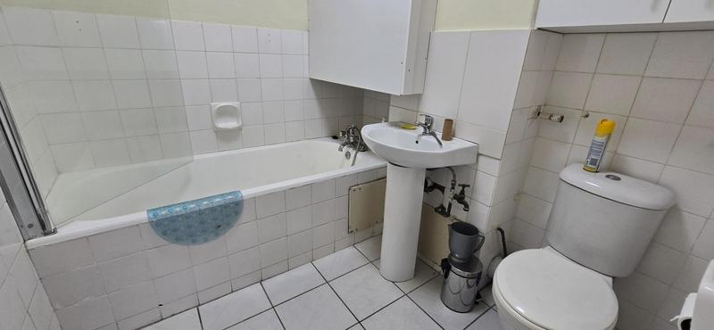 1 Bedroom Property for Sale in Windermere KwaZulu-Natal