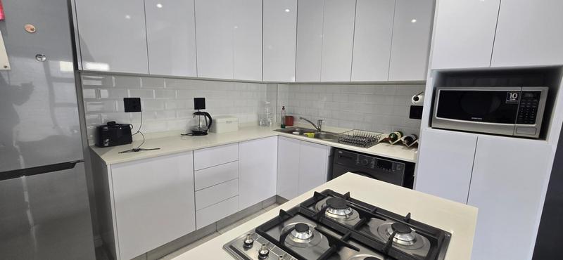 4 Bedroom Property for Sale in Windermere KwaZulu-Natal