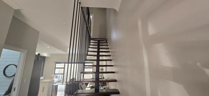 4 Bedroom Property for Sale in Windermere KwaZulu-Natal