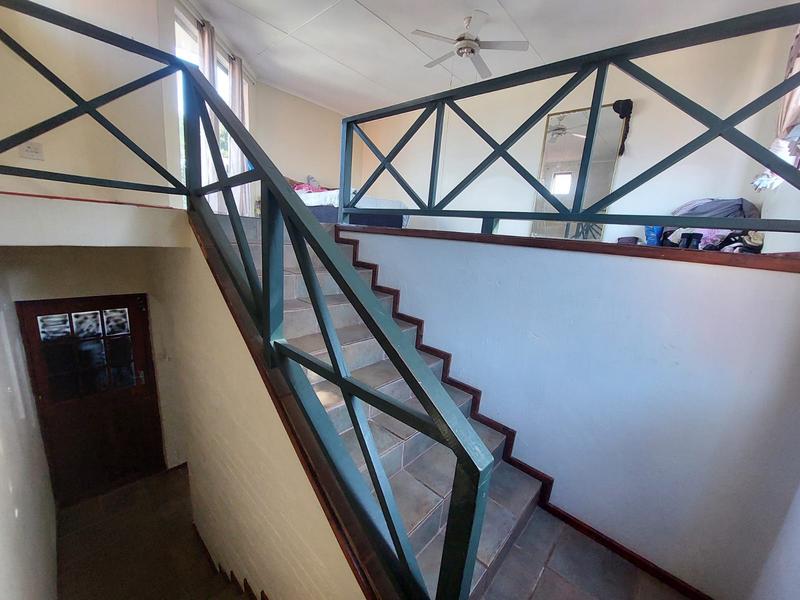 1 Bedroom Property for Sale in Uvongo Beach KwaZulu-Natal