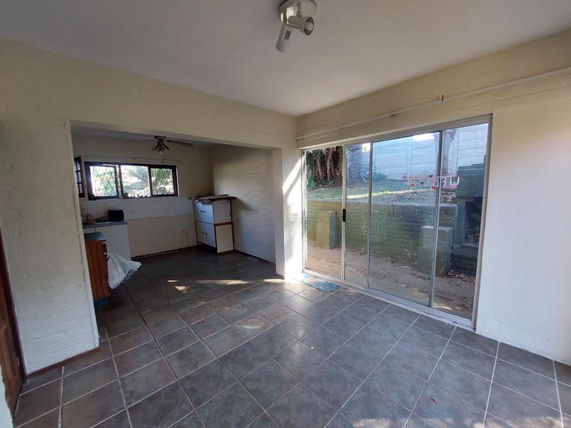 1 Bedroom Property for Sale in Uvongo Beach KwaZulu-Natal