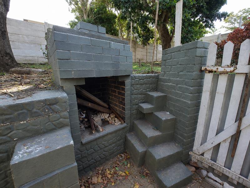 1 Bedroom Property for Sale in Uvongo Beach KwaZulu-Natal