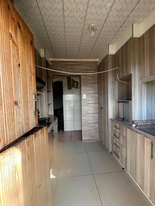 6 Bedroom Property for Sale in Margate KwaZulu-Natal
