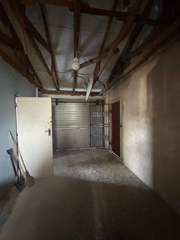 6 Bedroom Property for Sale in Margate KwaZulu-Natal