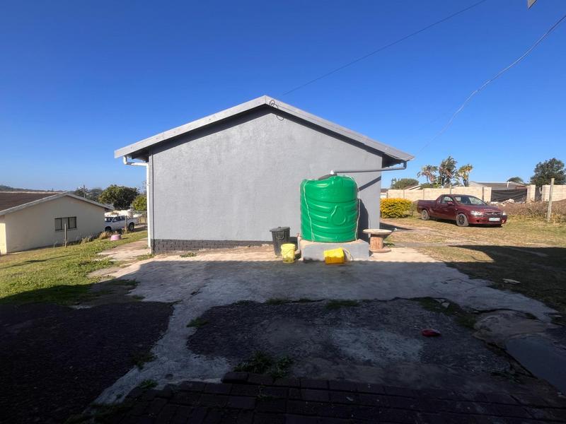 6 Bedroom Property for Sale in Margate KwaZulu-Natal