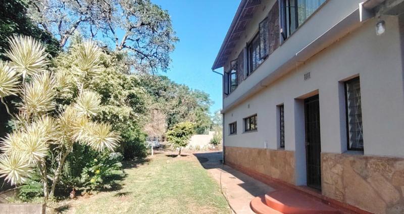 4 Bedroom Property for Sale in Glenmore Beach KwaZulu-Natal