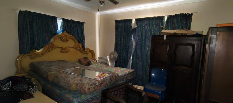 3 Bedroom Property for Sale in Glenmore Beach KwaZulu-Natal