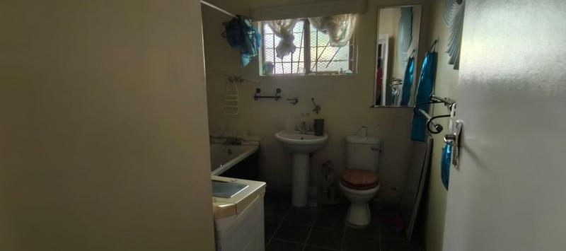 3 Bedroom Property for Sale in Glenmore Beach KwaZulu-Natal