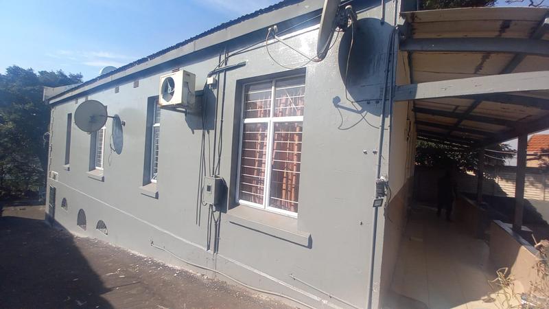 5 Bedroom Property for Sale in Morningside KwaZulu-Natal
