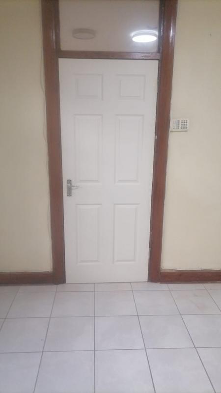 To Let 2 Bedroom Property for Rent in Essenwood KwaZulu-Natal