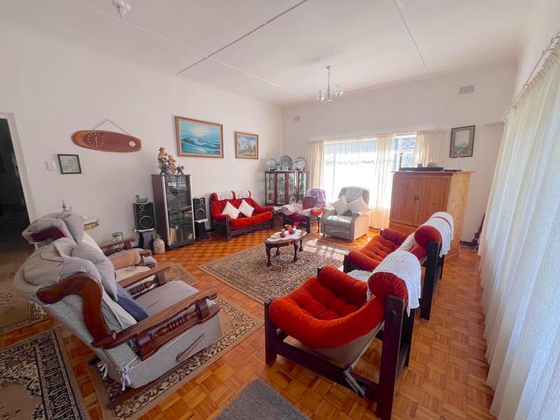 5 Bedroom Property for Sale in Marina Beach KwaZulu-Natal