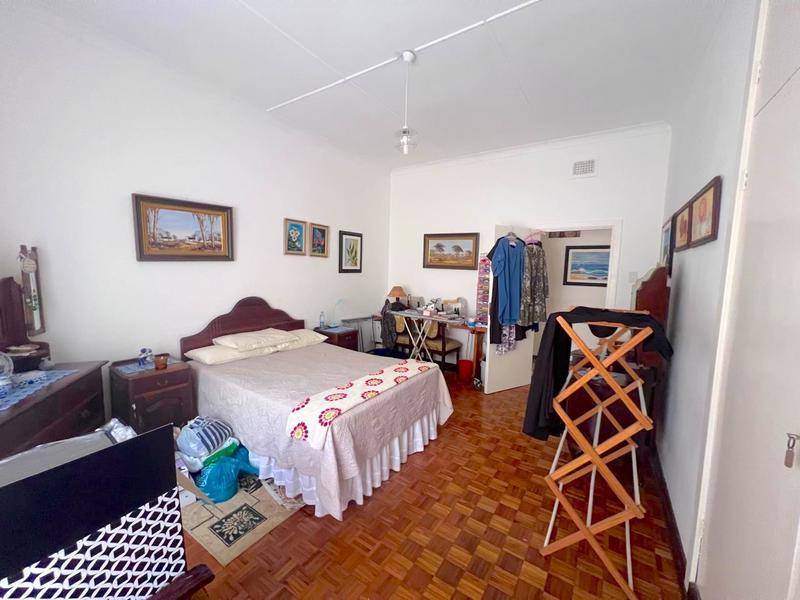 5 Bedroom Property for Sale in Marina Beach KwaZulu-Natal