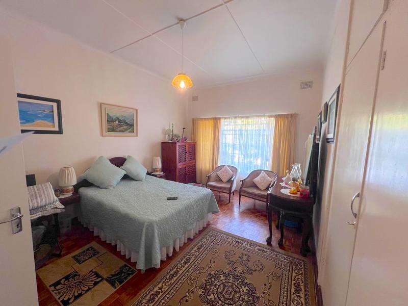 5 Bedroom Property for Sale in Marina Beach KwaZulu-Natal