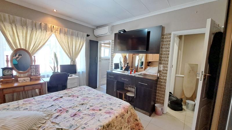 3 Bedroom Property for Sale in Morningside KwaZulu-Natal
