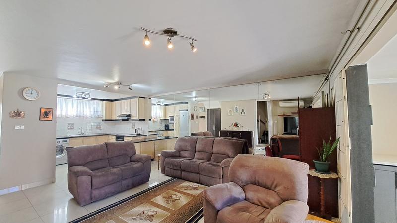 3 Bedroom Property for Sale in Morningside KwaZulu-Natal