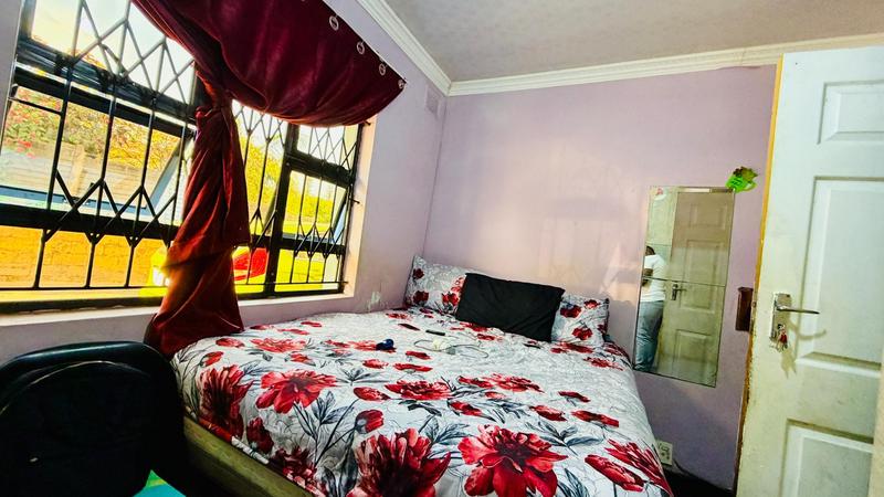 4 Bedroom Property for Sale in Montclair KwaZulu-Natal